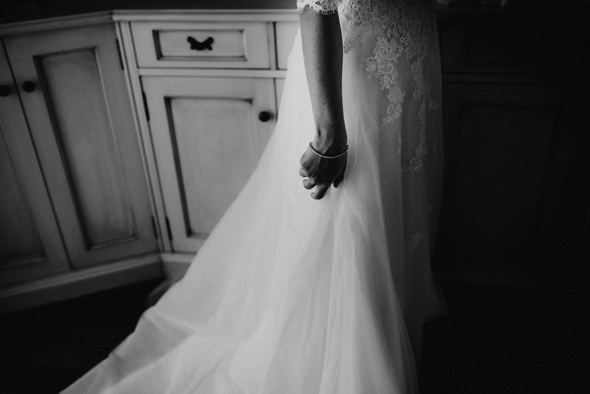 sara-and-leo-suites-alba-destination-wedding-00006