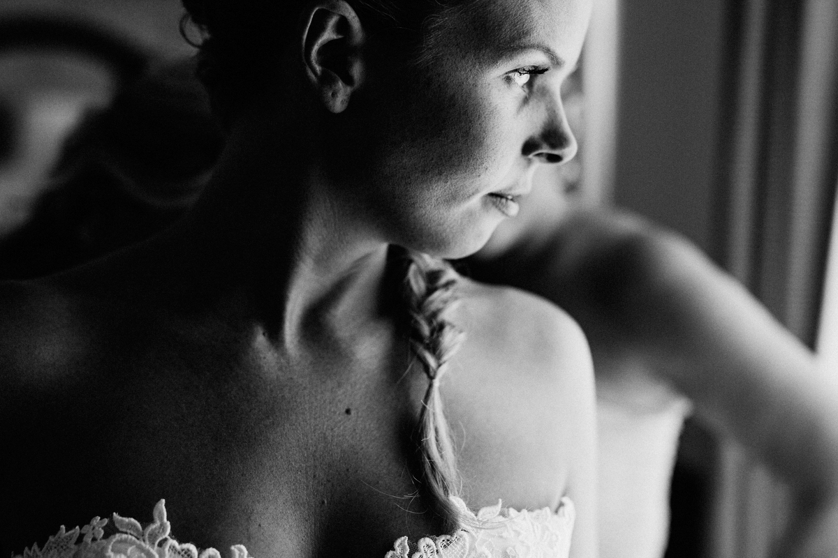 sara-and-leo-suites-alba-destination-wedding-00011