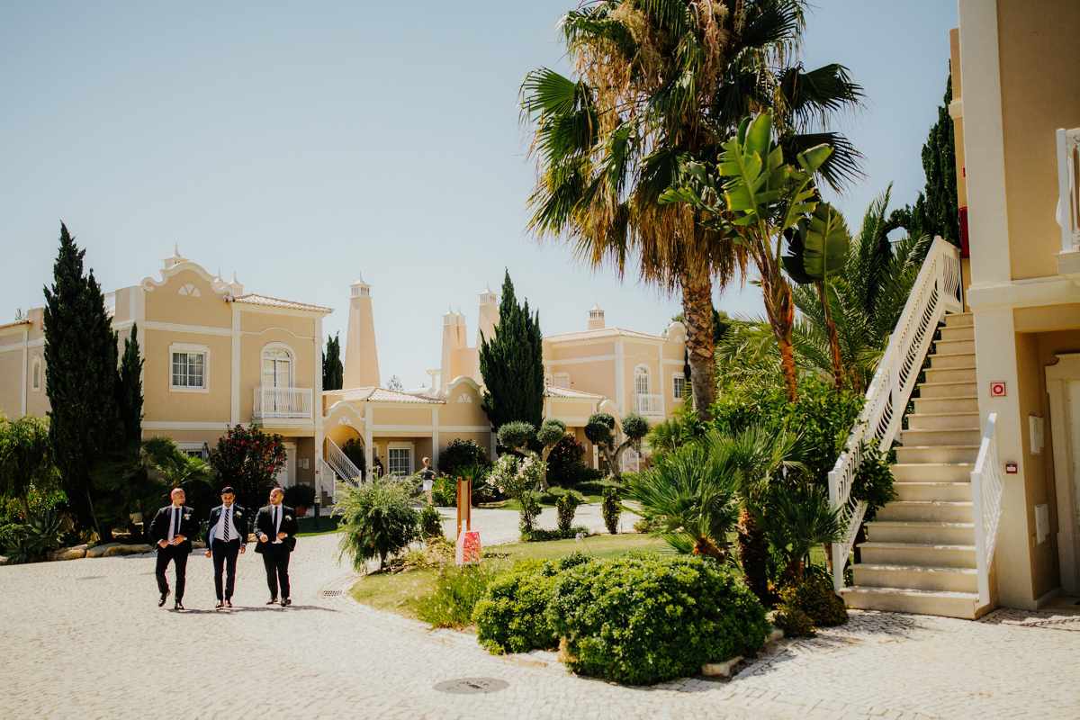 sara-and-leo-suites-alba-destination-wedding-00020