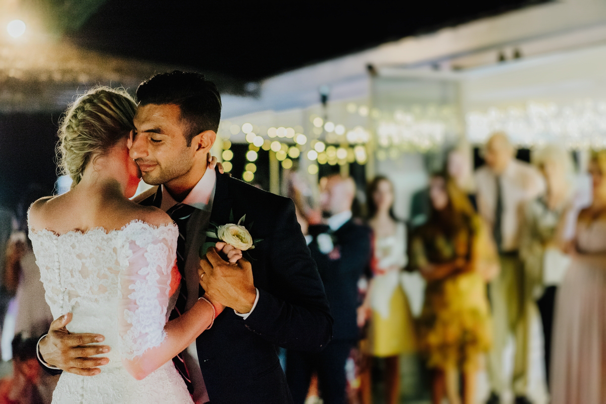 sara-and-leo-suites-alba-destination-wedding-00050